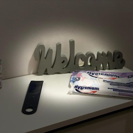 Modern Place To Stay-Self Check-In Nonstop 24H-Wifi レシツァ エクステリア 写真