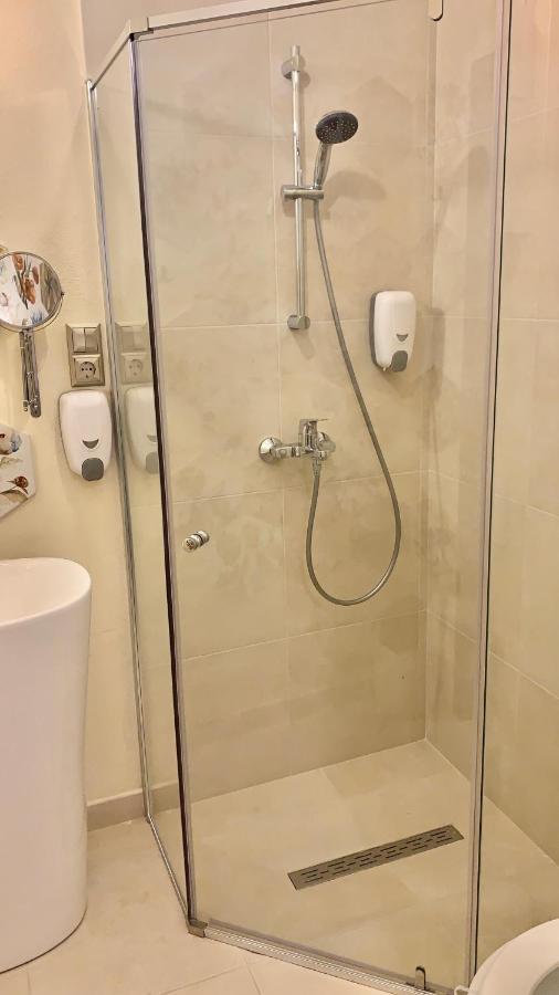 Modern Place To Stay-Self Check-In Nonstop 24H-Wifi レシツァ エクステリア 写真