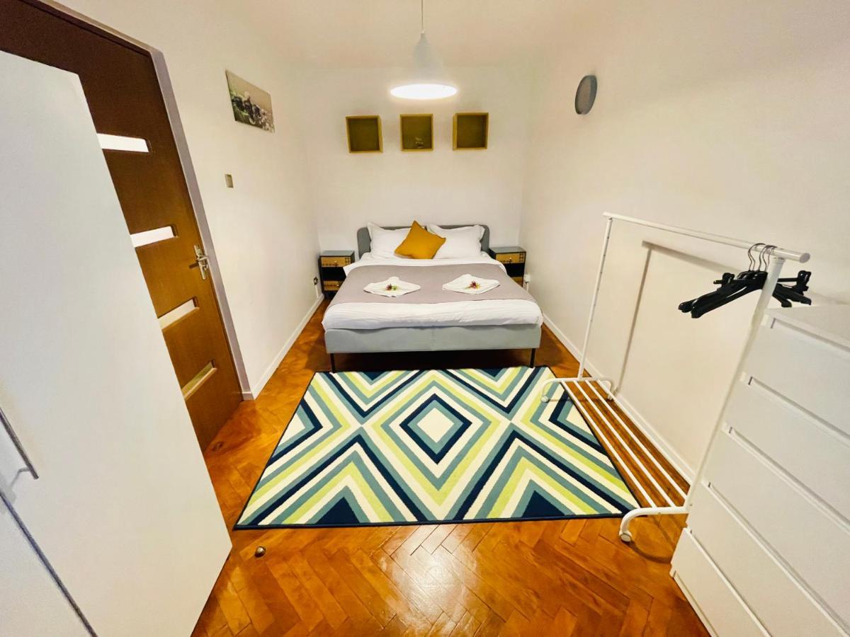 Modern Place To Stay-Self Check-In Nonstop 24H-Wifi レシツァ エクステリア 写真