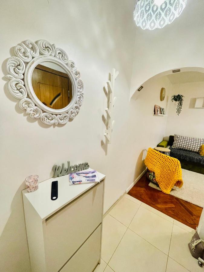 Modern Place To Stay-Self Check-In Nonstop 24H-Wifi レシツァ エクステリア 写真