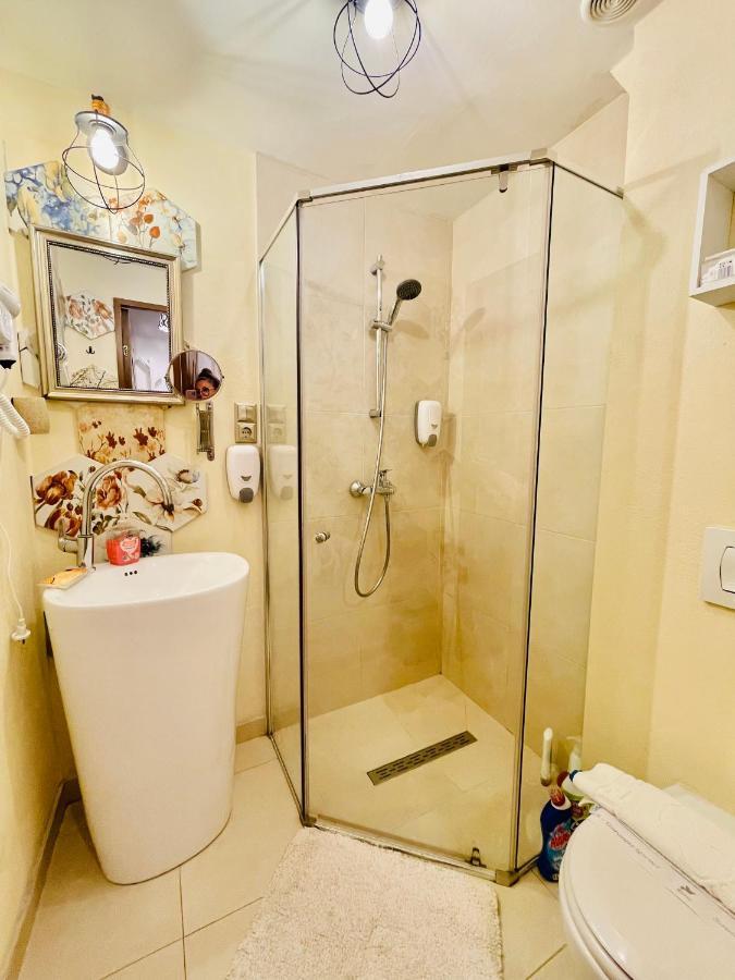 Modern Place To Stay-Self Check-In Nonstop 24H-Wifi レシツァ エクステリア 写真