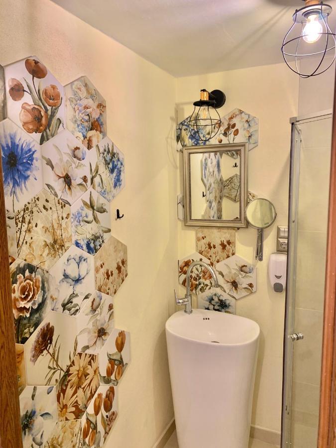 Modern Place To Stay-Self Check-In Nonstop 24H-Wifi レシツァ エクステリア 写真